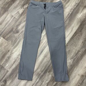 Lululemon Men’s ABC Classic-Fit 5 Pocket Pant
34L Warpstreme